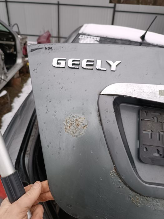 Кришка багажника джилі ск1