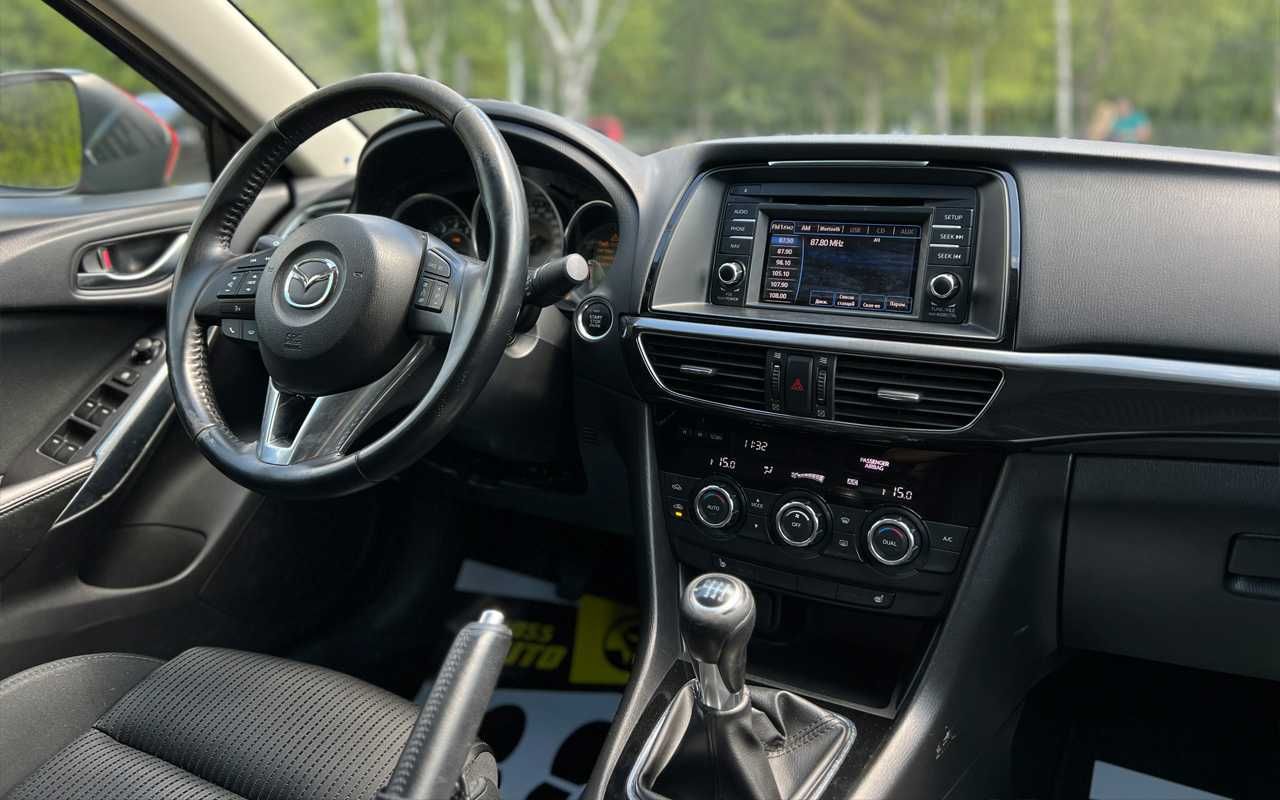 Mazda 6 2012 року