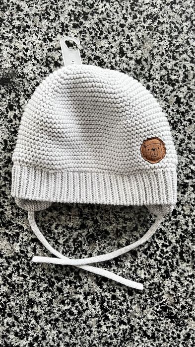 Продам новеньку шапочку H&M 2-6 місяців
