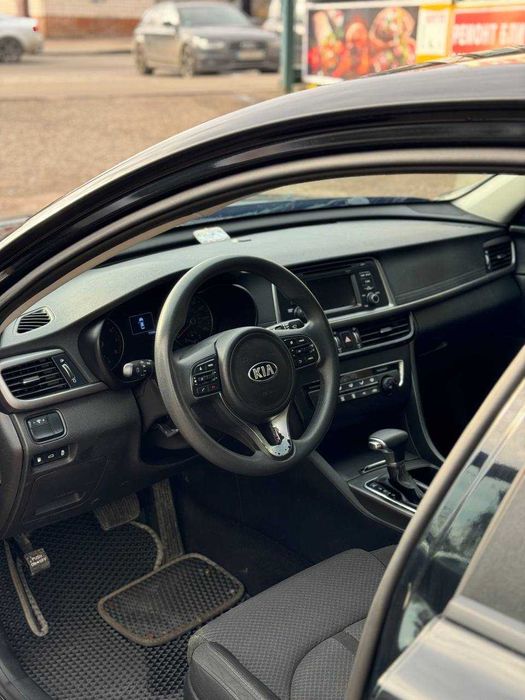 Автомобіль Kia Optima 2016