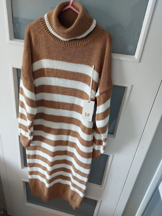 Długa włoska sukienka sweterkowa z golfem w paski Uni M L XL