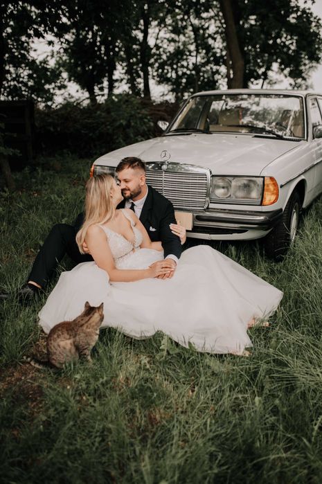 Zabytkowe Auta do Ślubu – Mercedes i Kultowy Ogórek na Wynajem! klasyk