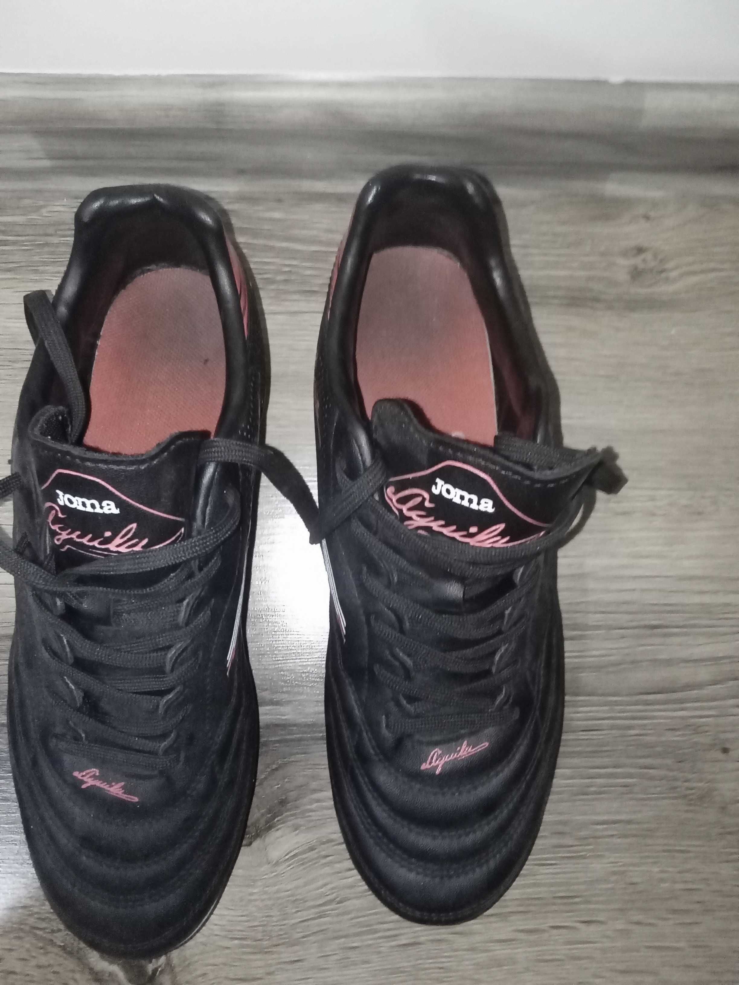 Buty piłkarskie korki 39 Joma