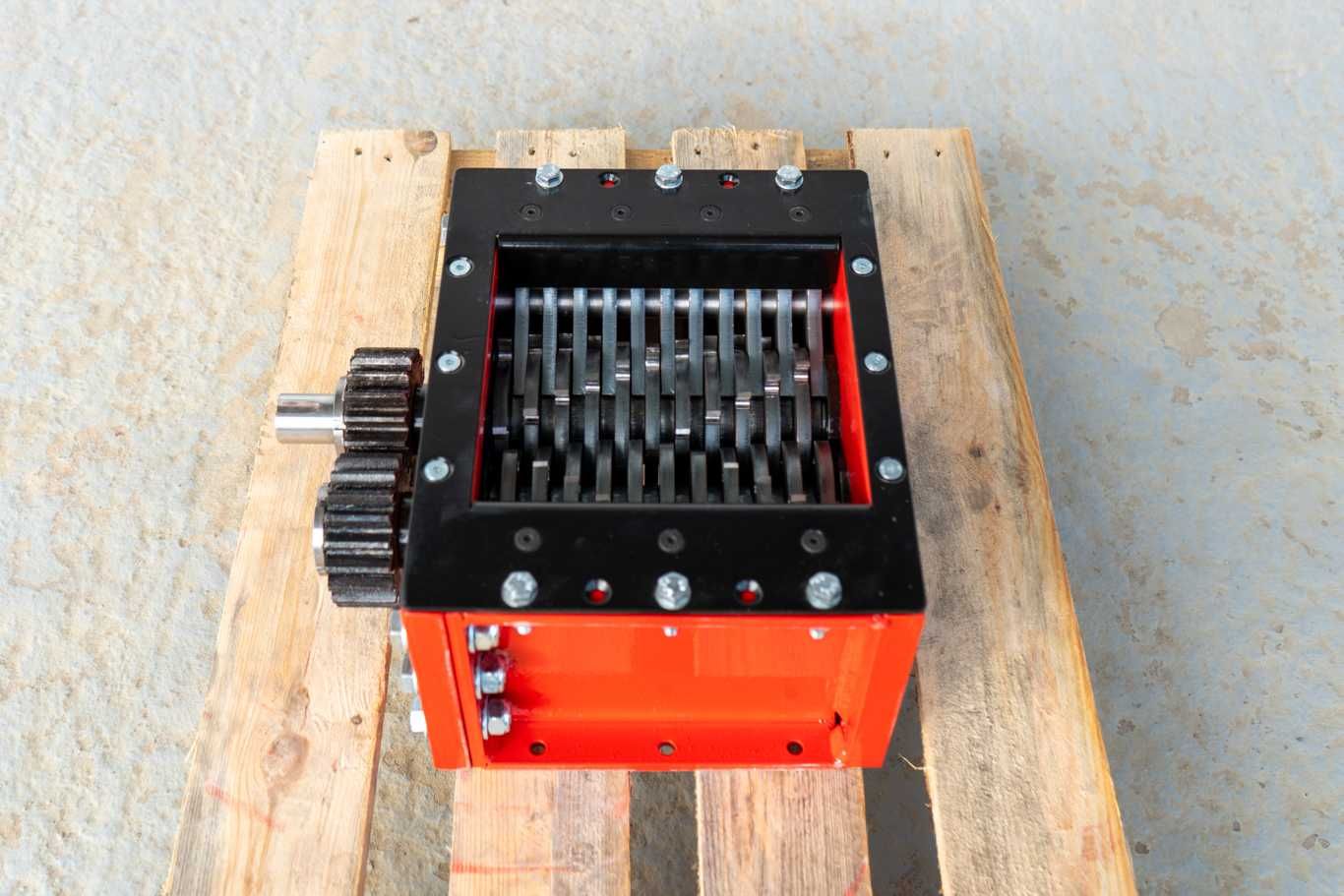 MECHANIZM shredder == niszczarka do odpadów
