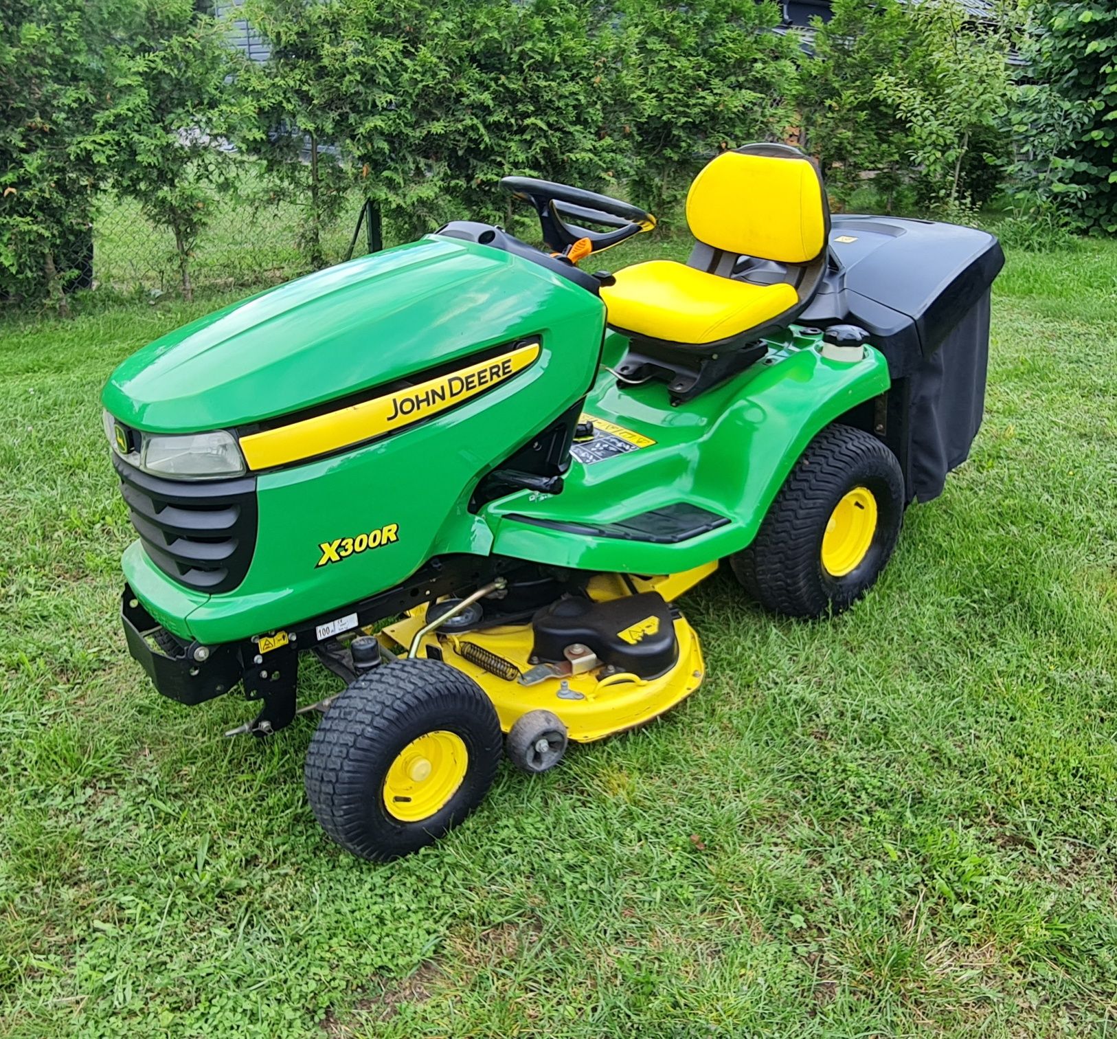 Profesjonalny TRAKTOREK kosiarka JOHN DEERE X300R V-TWIN 17 km pompa