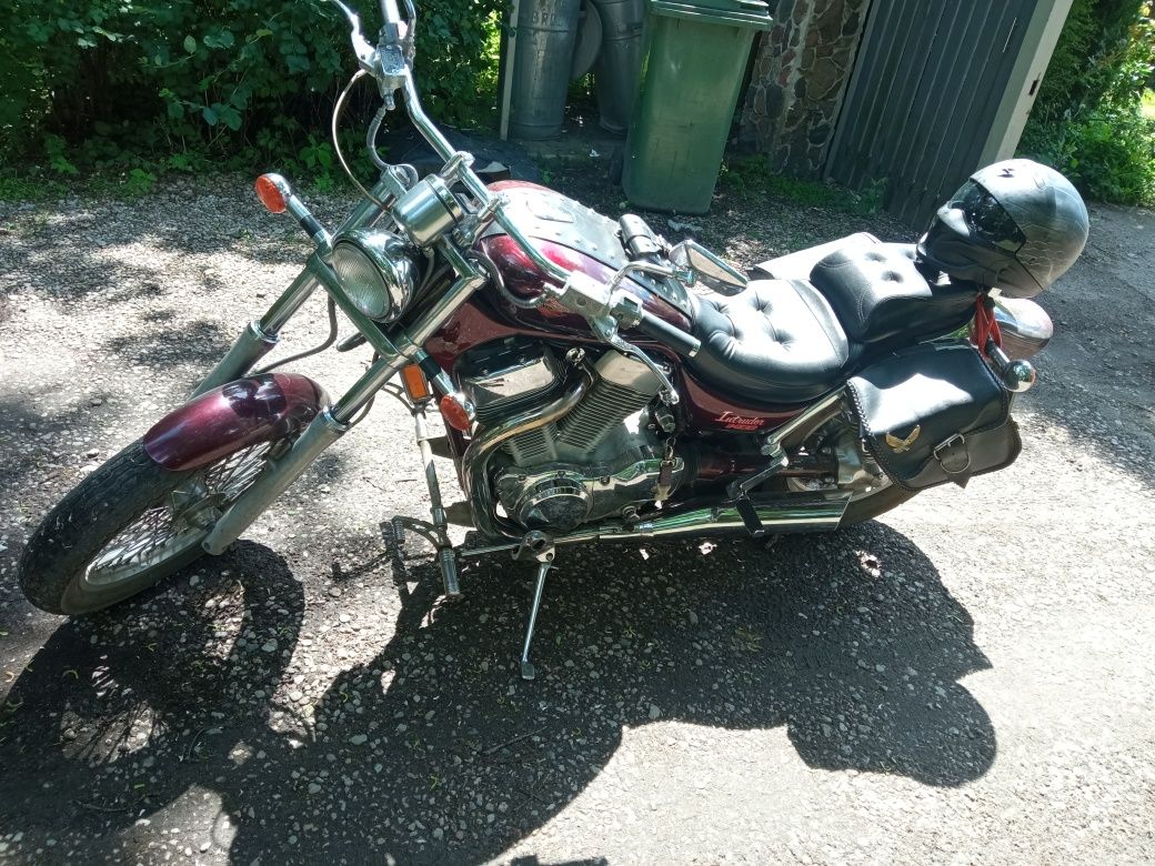 Suzuki vs 1400 INTRUDER