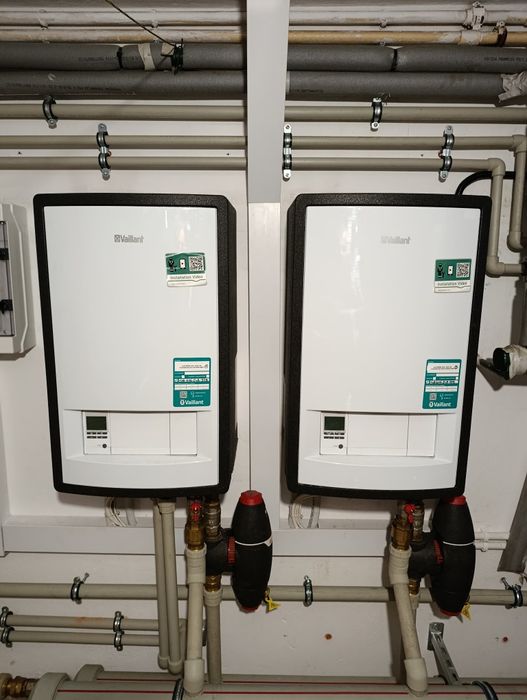 Sprzedam pompy ciepła Vaillant oraz pompę Mitsubishi.