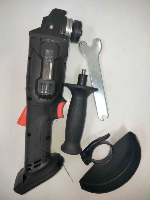 Болгарка акумуляторна Dnipro M DGA -201. (Тушка)