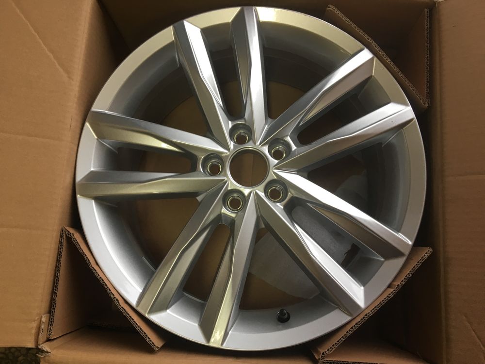 Felga 7,0x17 ET51 VW POLO 2G0 oryginał