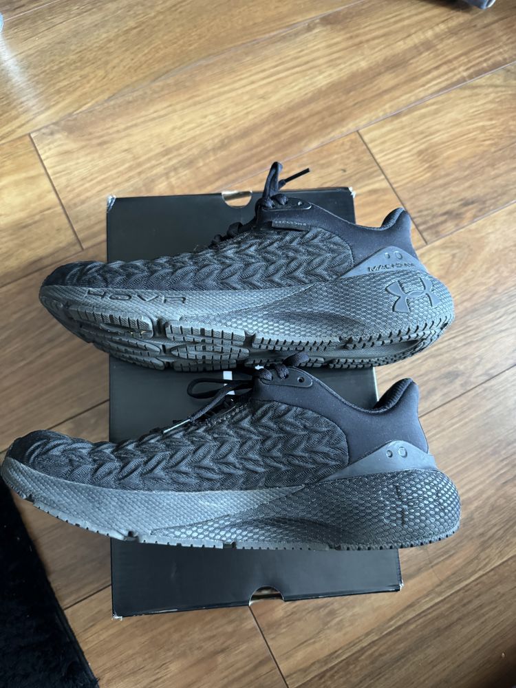 Buty Under Armour HOVR Machina 3 Clone