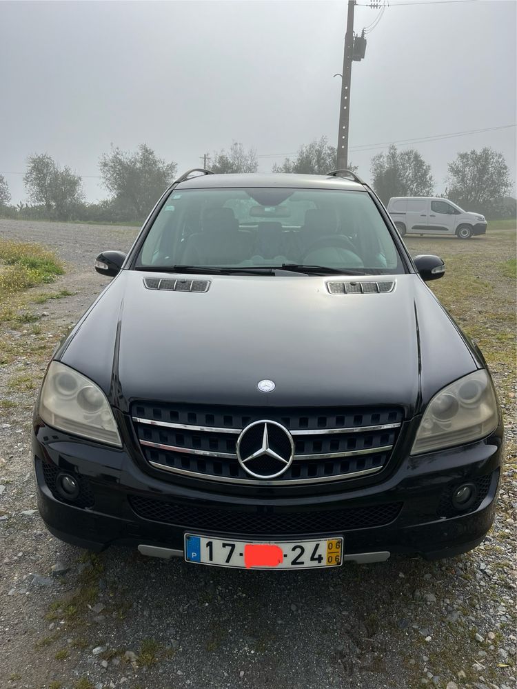 Mercedes-Benz ML320