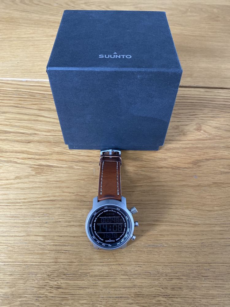 Zegarek suunto elementum terra leather brown skóra brązowy