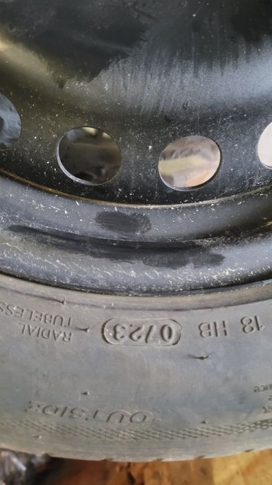 Продам резину з дисками R 16