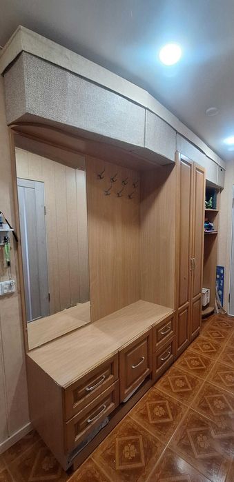 меблі в прихожую/передпокій