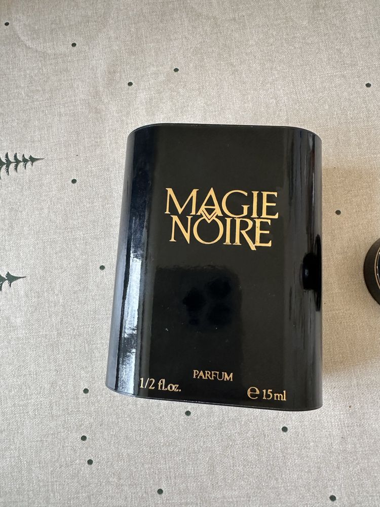 Духи magie noire, парфюм Magie Noire, французькі духи,