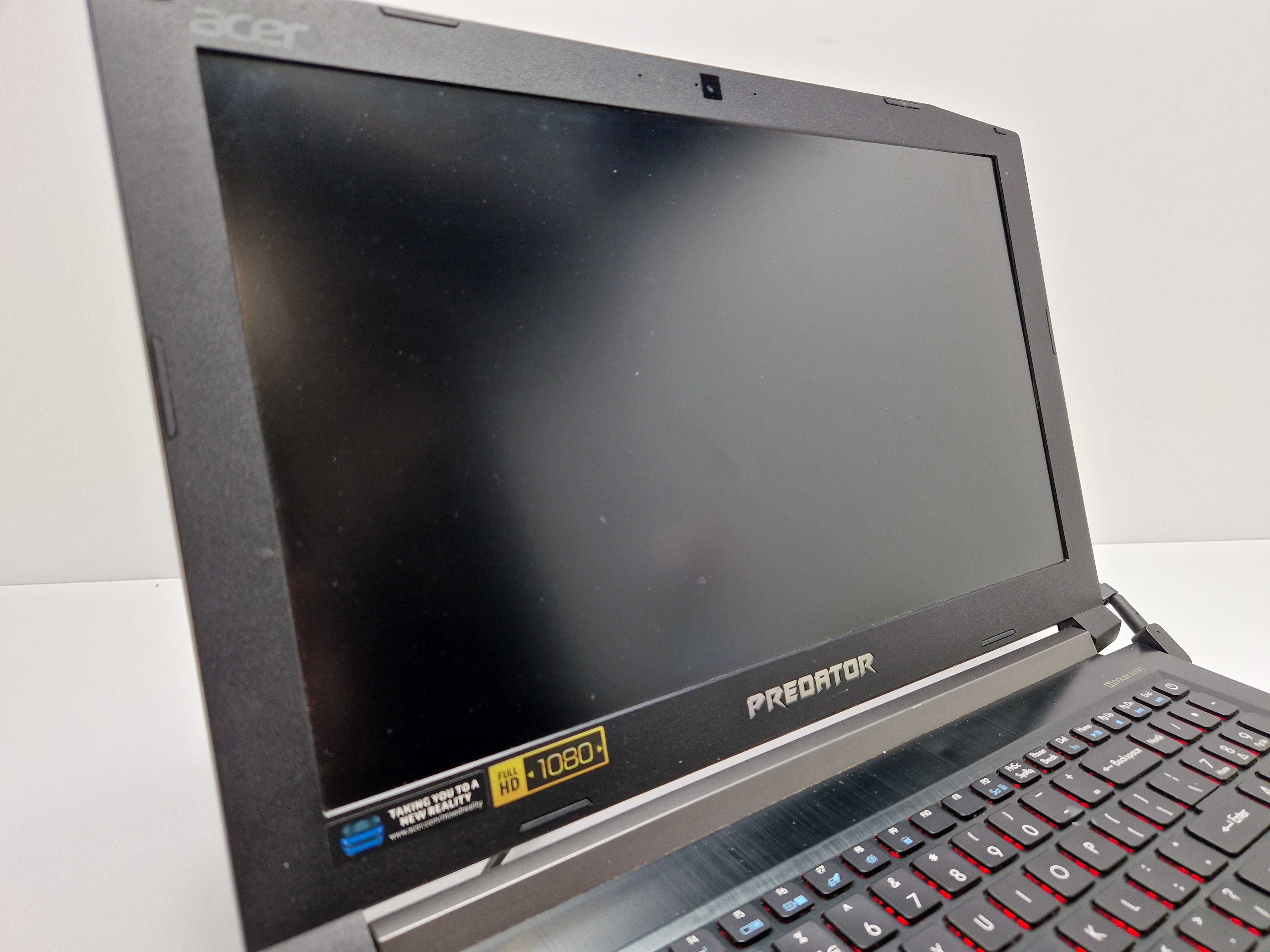 Laptop Acer Predator Helios 300 I7-8GEN 8GB/1000GBHDD/128SSD/GTX1050TI