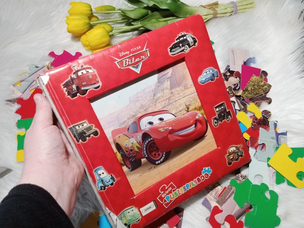 Książka z puzzlami Auta Cars Disney puzzle