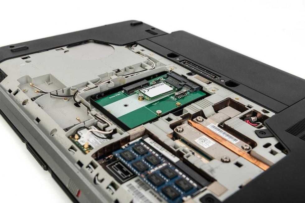 Adapter dysku SSD M.2 SATA/mSATA do 2,5" Digitus DA-71118  aluminiowy