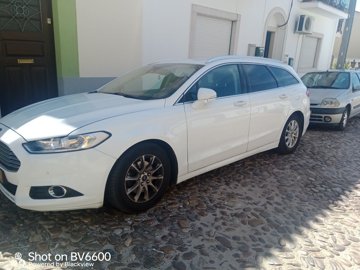 Ford Mondeo SW .