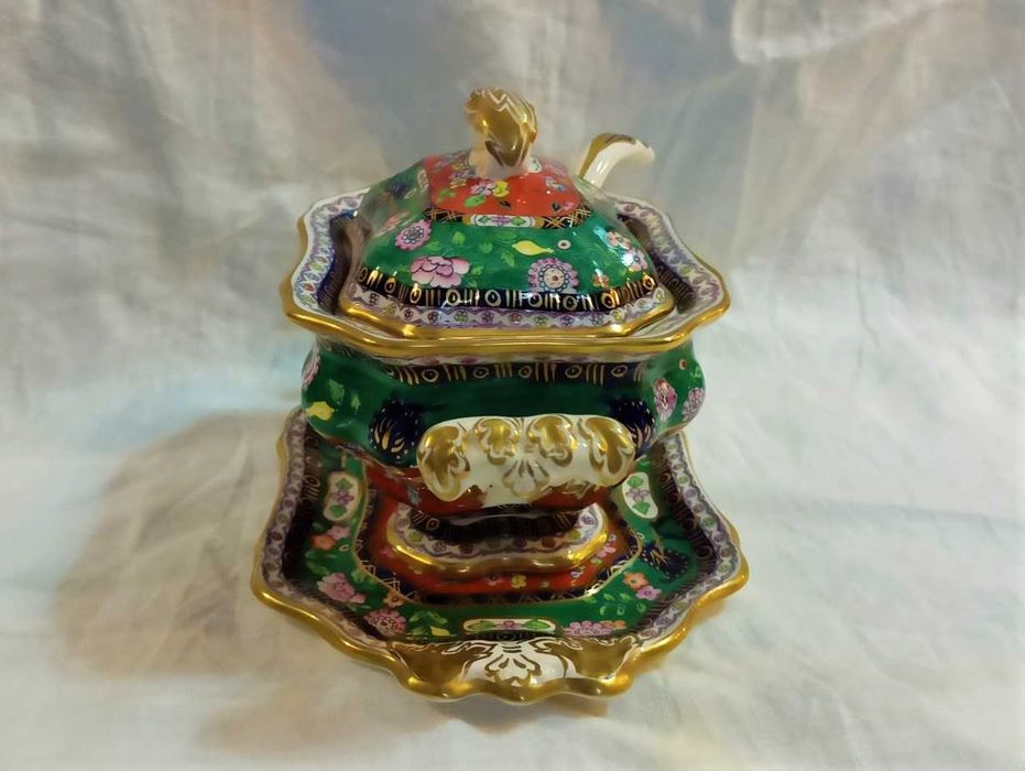 Terrina Inglesa Apresentador Concha