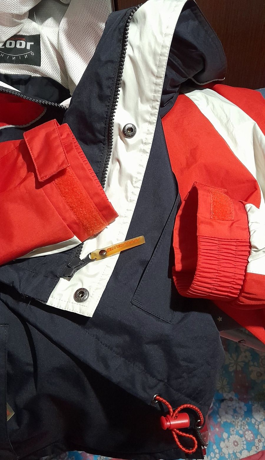 SHINING COOL. мужская демисезонная Куртка, ветровка парка с капюшоном.