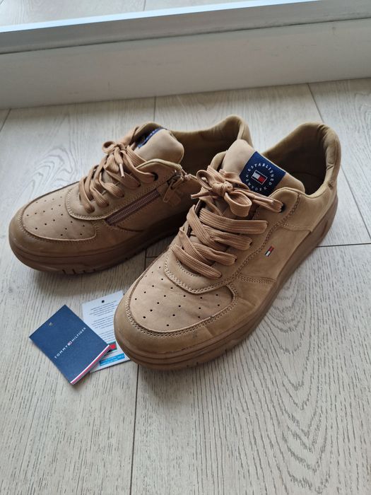 Tommy Hilfiger bezowe sneakersy, buty rozmiar 40, okazja!