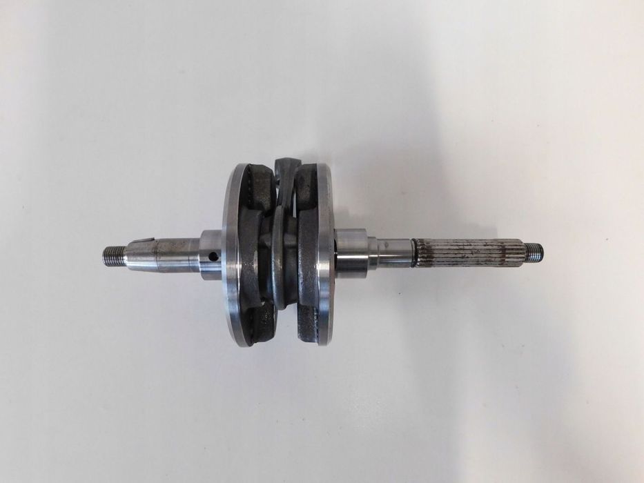 PIAGGIO MP3 125 WAŁ KORBOWY