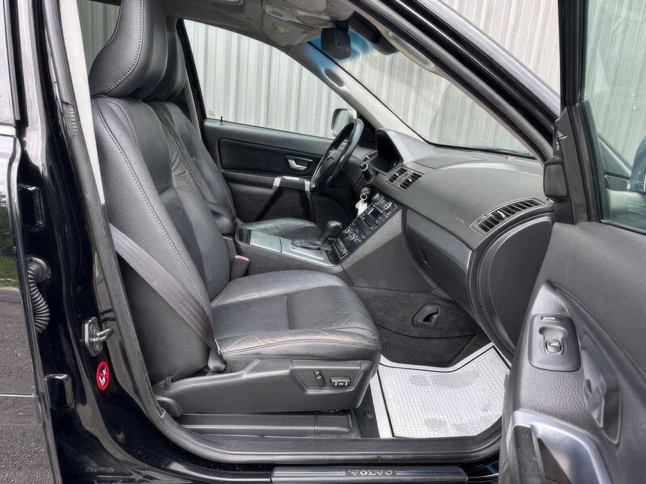 Volvo XC90      2013