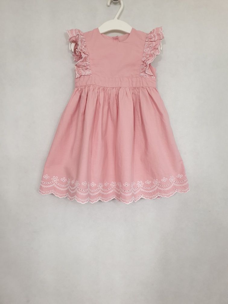 Różowa dziewczęca sukienka z krótkim rękawem 12-18 miesięcy.