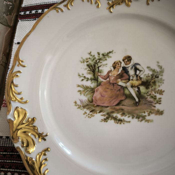 Продам посуд Wawel Польща з розписом та позолотою.