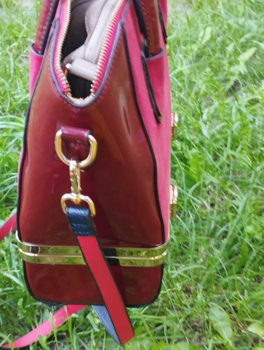 Срочно ! Замшевая сумка Givanchy с лаковыми вставками