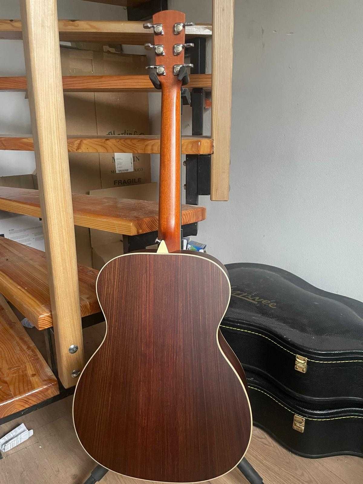 Larrivee OM-04 USA- LRBaggs Element