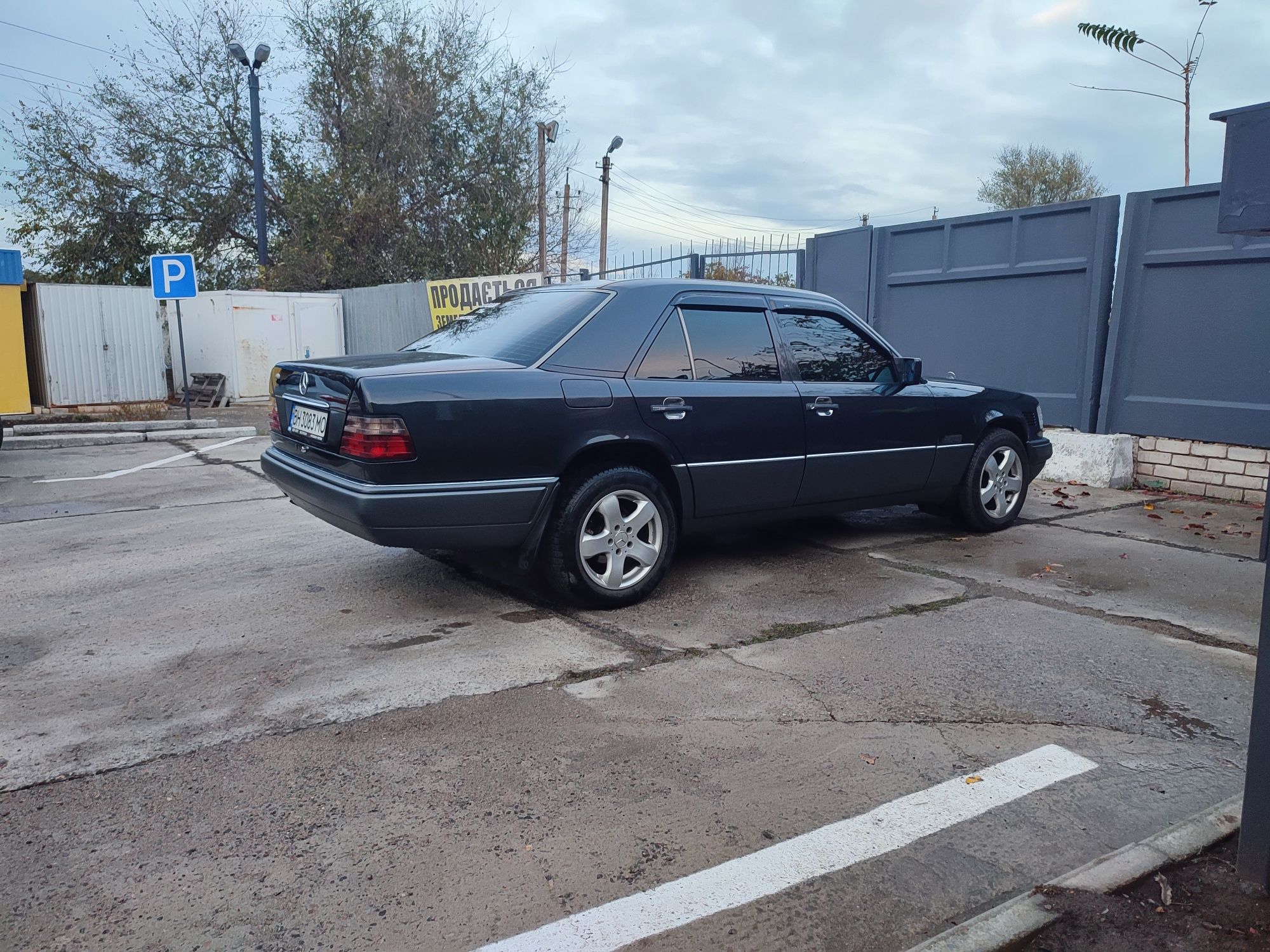 Mersedes Benz W 124 В РОДНОМ ОКРАСЕ