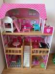 Domek dla lalek barbie