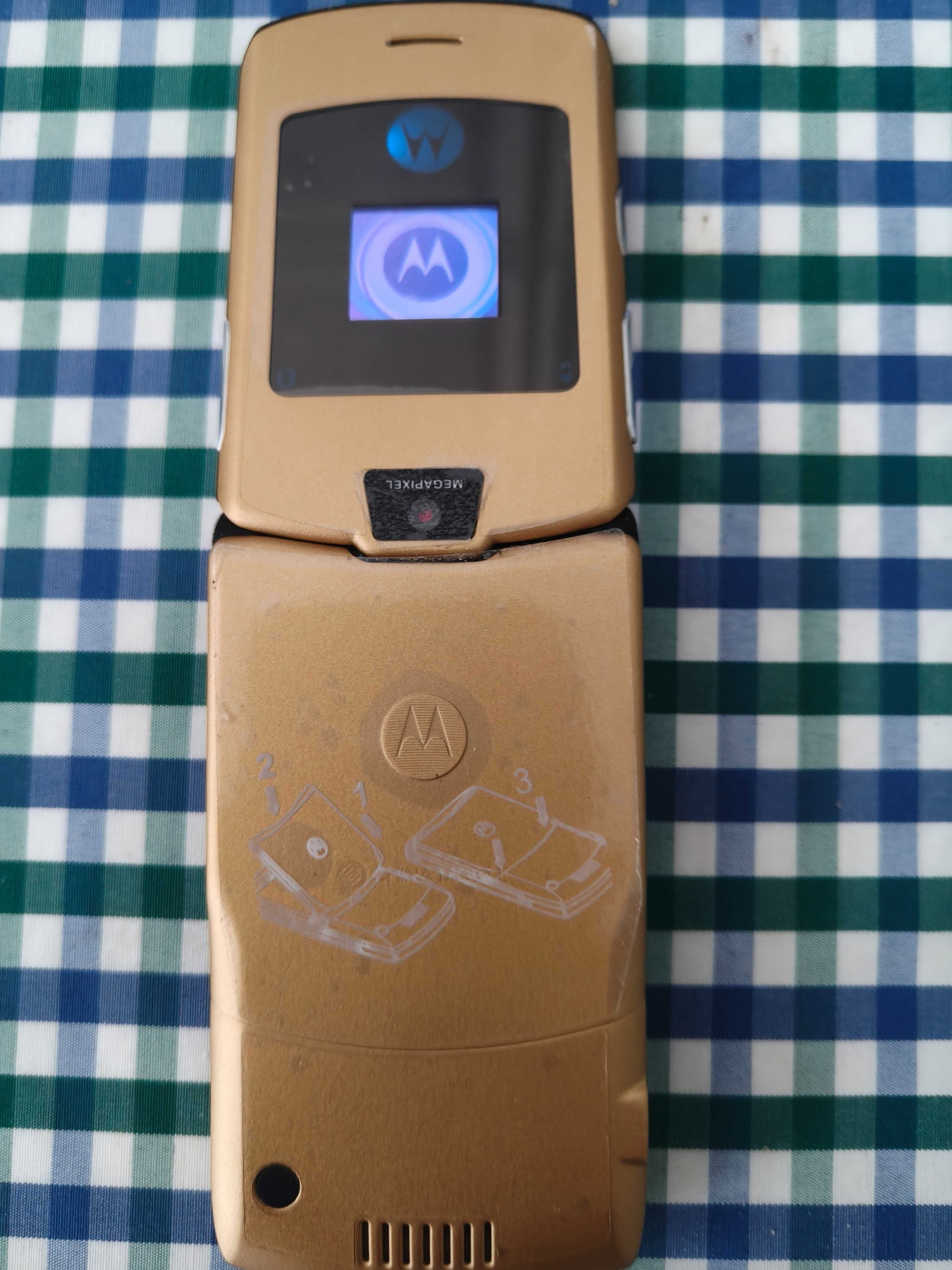 Motorola V3i Dourado c/Novo Funcionar Oferta Relogio CK