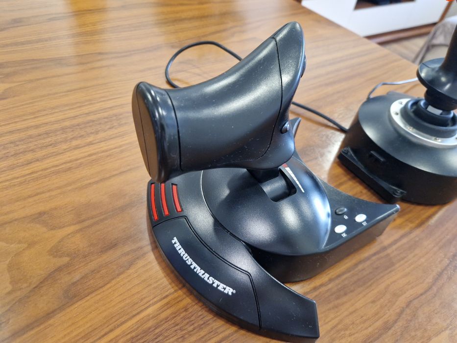Thrustmaster Joystick T-Flight Hotas X