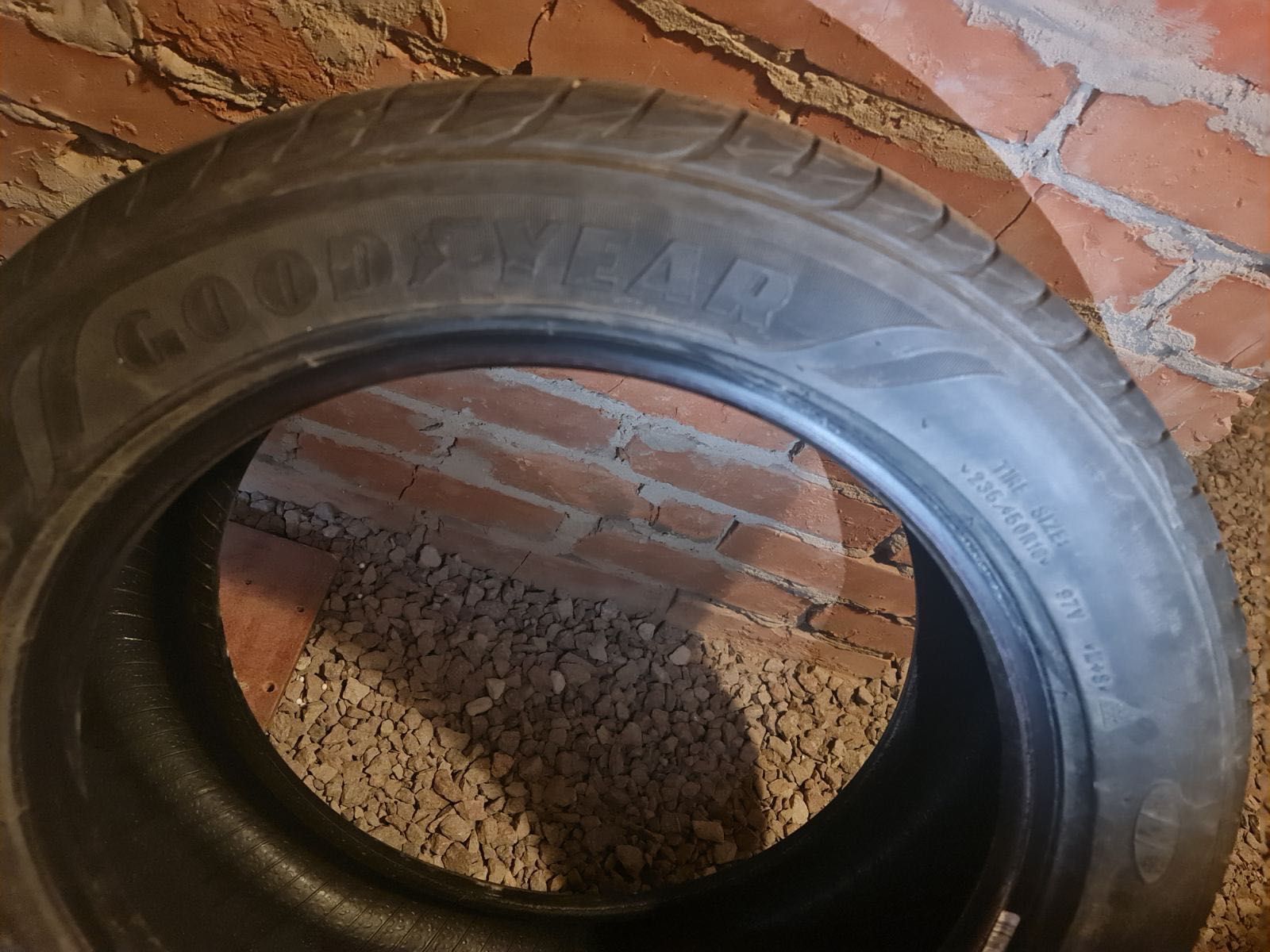 Шини Goodyear Всесезонная 235/50/r18