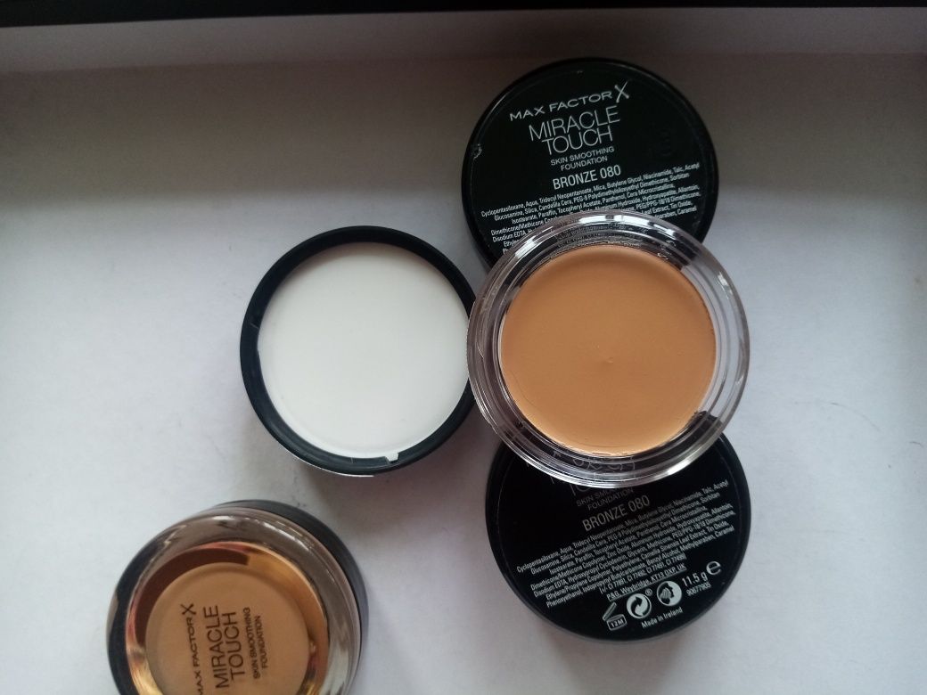 Max Factor тональна основа