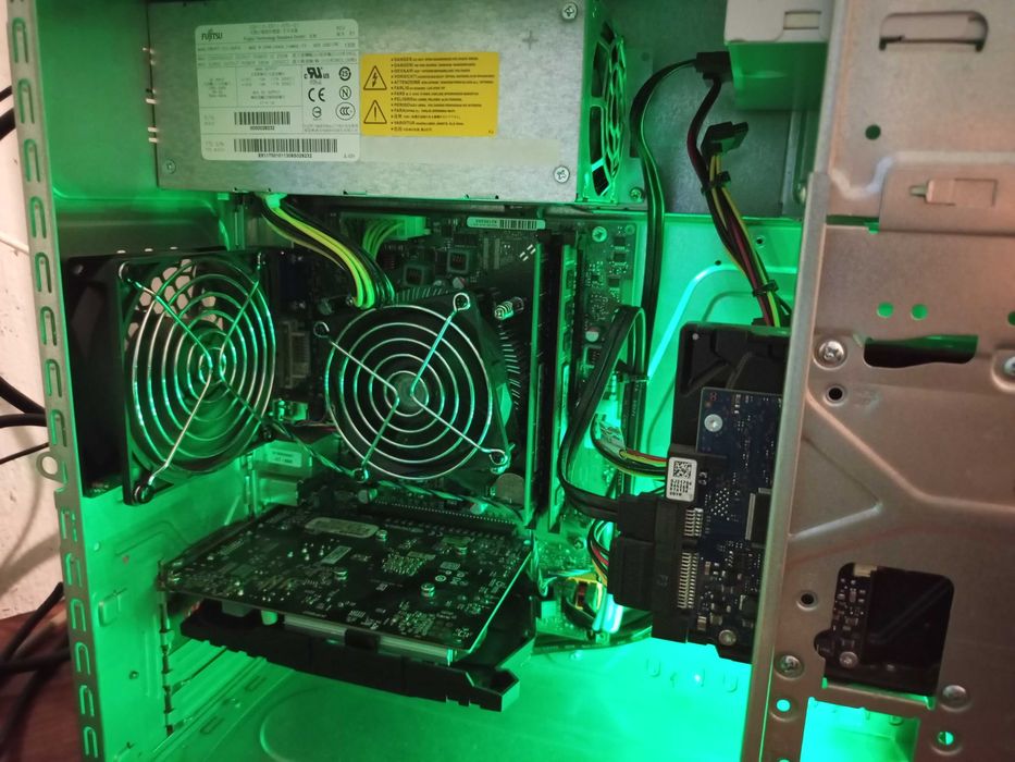 Продам Компьютер Fujitsu із повним комплекту аксесуарів