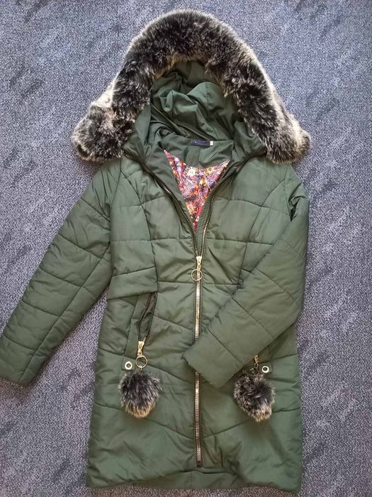Продам зимову жіночу куртку