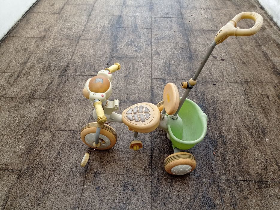 Triciclo Menino.