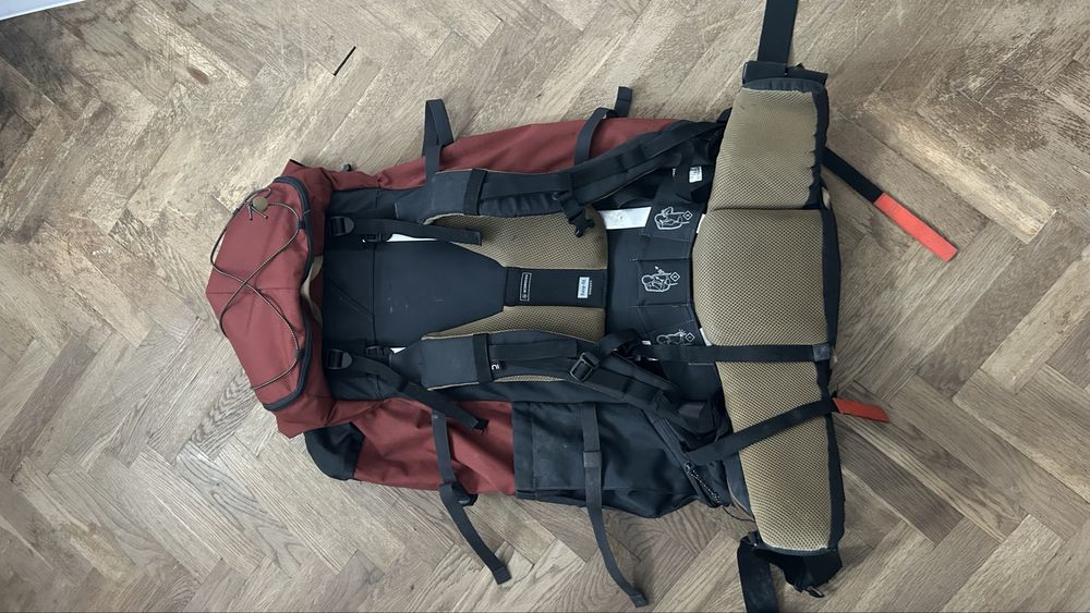 Plecak turystyczny Forclaz MT100 Easyfit 70L