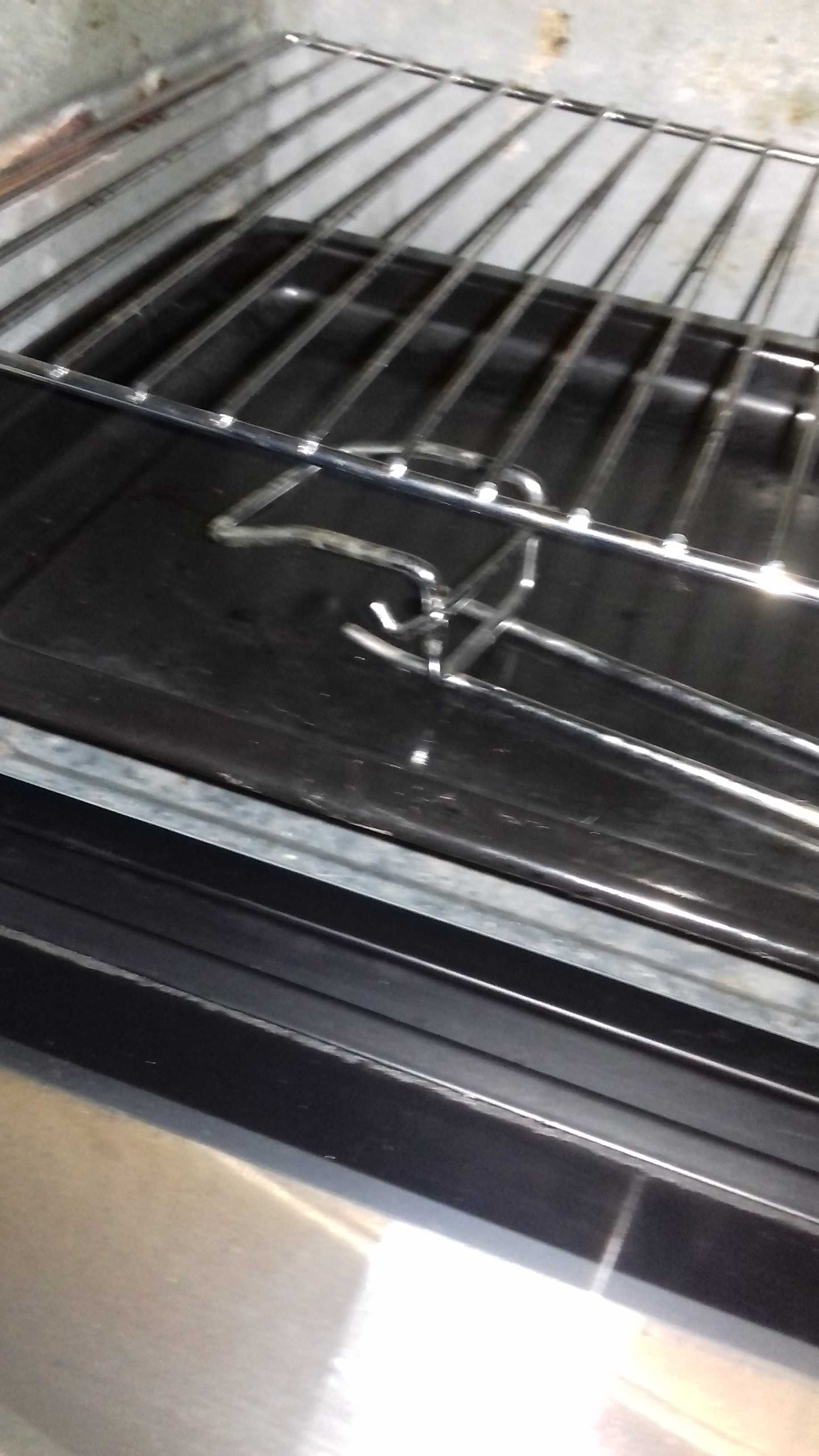 Forno becken preto