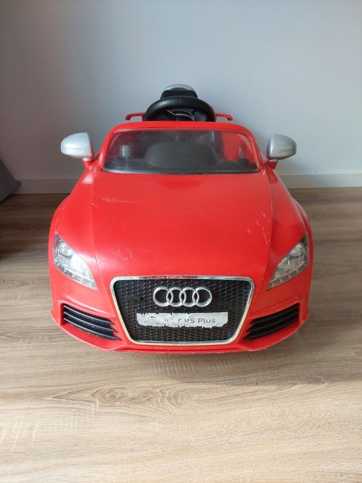 Carro elétrico audi de criança