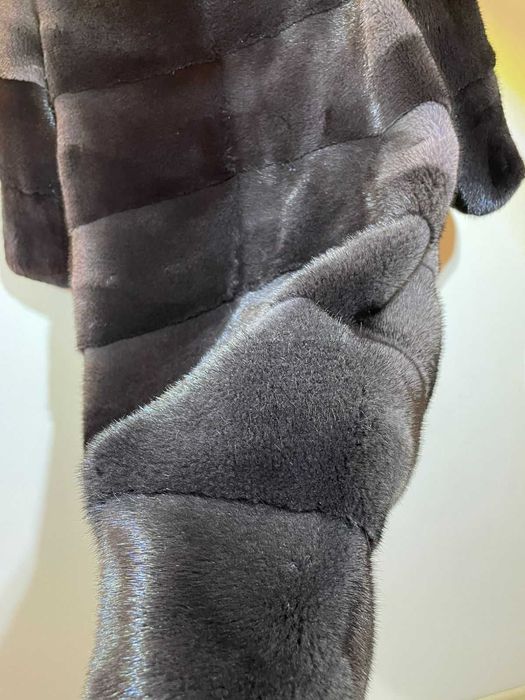 Стильная норковая шуба лучшего итальянского бренда новая Супер цена!