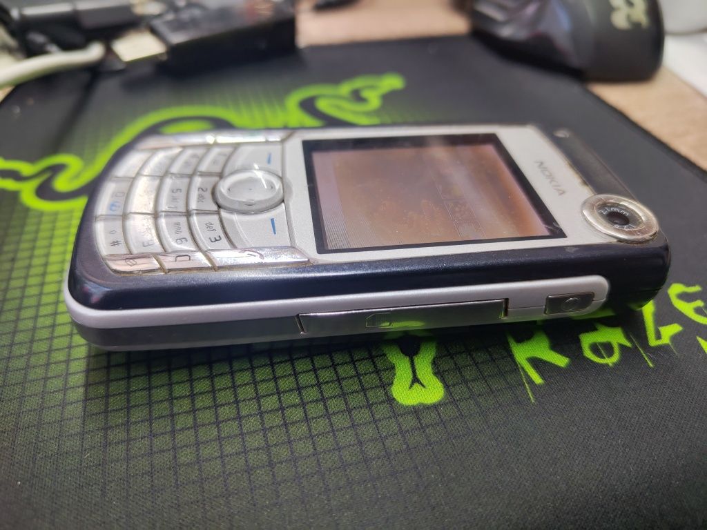 Телефон nokia 6680