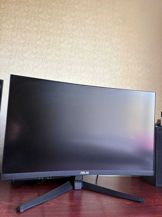 Iгровий монітор 24" Asus Curved Gaming Monitor VG24VQ1B