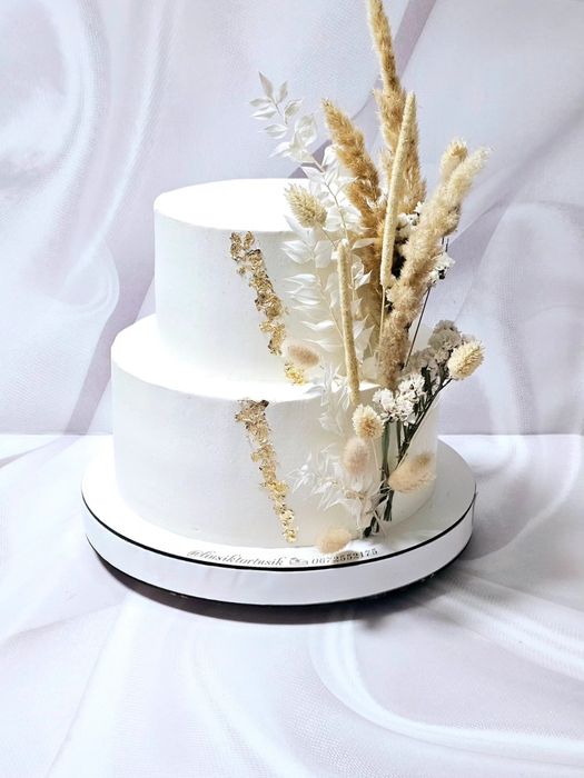 Весільні торти та коровай Харків