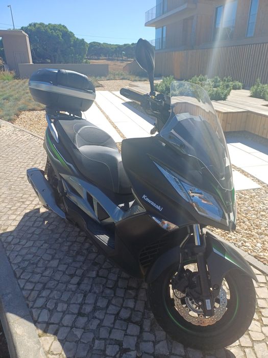 Kawasaki J125 scooter