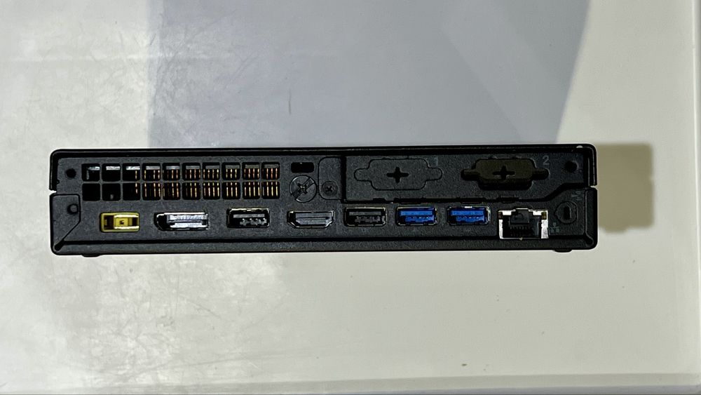 Komputer Lenovo ThinkStation P300 Tiny